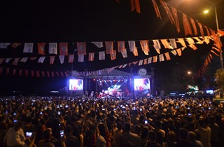 Gemlik’te on binler festival coşkusuna ortak oldu